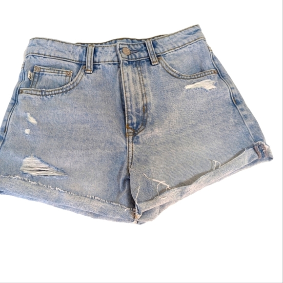 NWOT... Lovers+ Friends Jamie High Waist Cutoff Denim Shorts...Size 24 - Picture 2 of 8